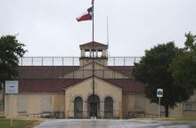 Texas Lifts Ban On Prison Visits After 1 Year